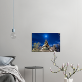 Leinwand-Fantoft Stavkirke og måne